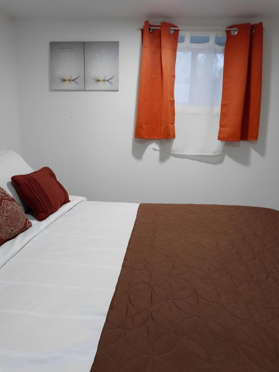 Apartamento "Cozy Basement Retreat Just 40 Minutes To Nyc!" Irvington Exterior foto